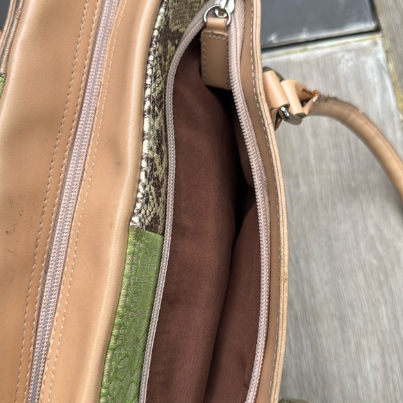 Etienna Aigner - Picture 5 of 6